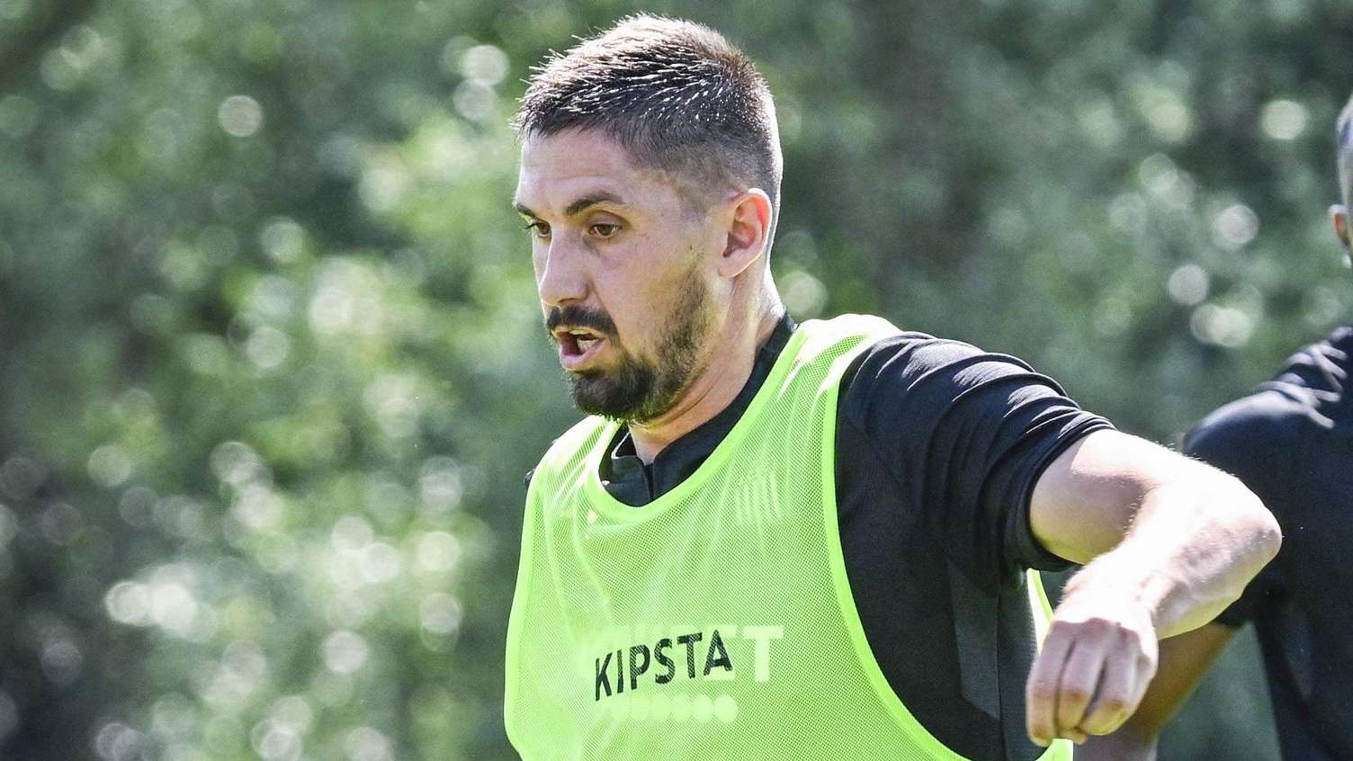 以自我為中 以自我為中